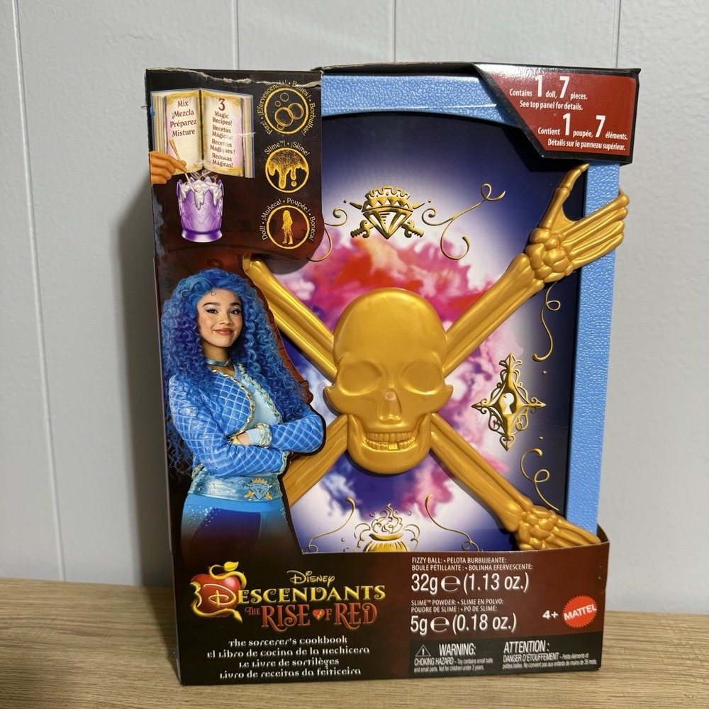 Disney Descendants The Rise of Red The Sorcerer's Cookbook With‎ Chloe Doll New